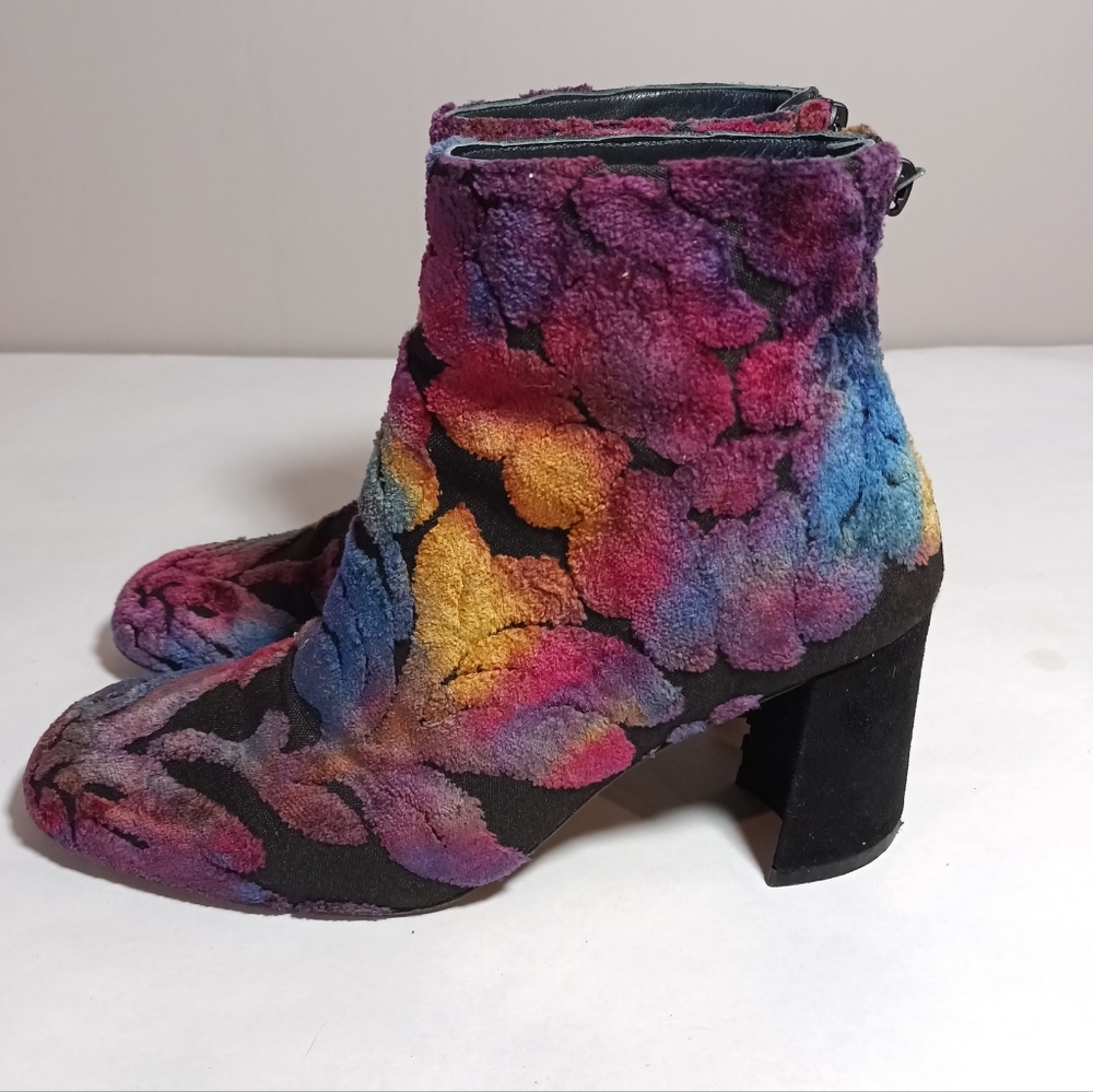 Stuart Weitzman Bacari Brocade Botanic Velvet Bootie Ankle Boot Suze 7